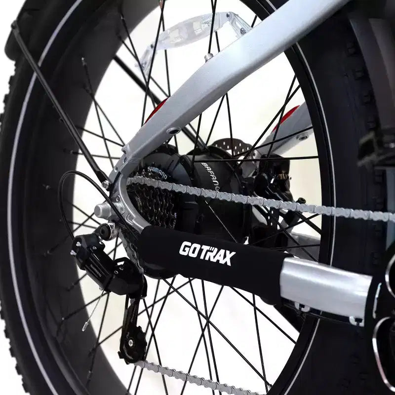 Bicicleta Híbrida Eléctrica GOTRAX de 26" con Neumático Ancho y Cuadro Abierto para Adultos - Plateada