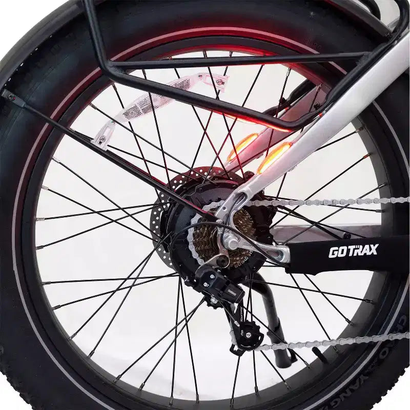 Bicicleta Híbrida Eléctrica GOTRAX de 26" con Neumático Ancho y Cuadro Abierto para Adultos - Plateada