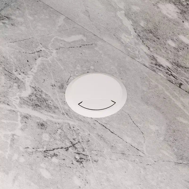 Mostrador de recepción moderno en forma de L con estantes extraíbles, almacenamiento con cerradura y gestión de cables