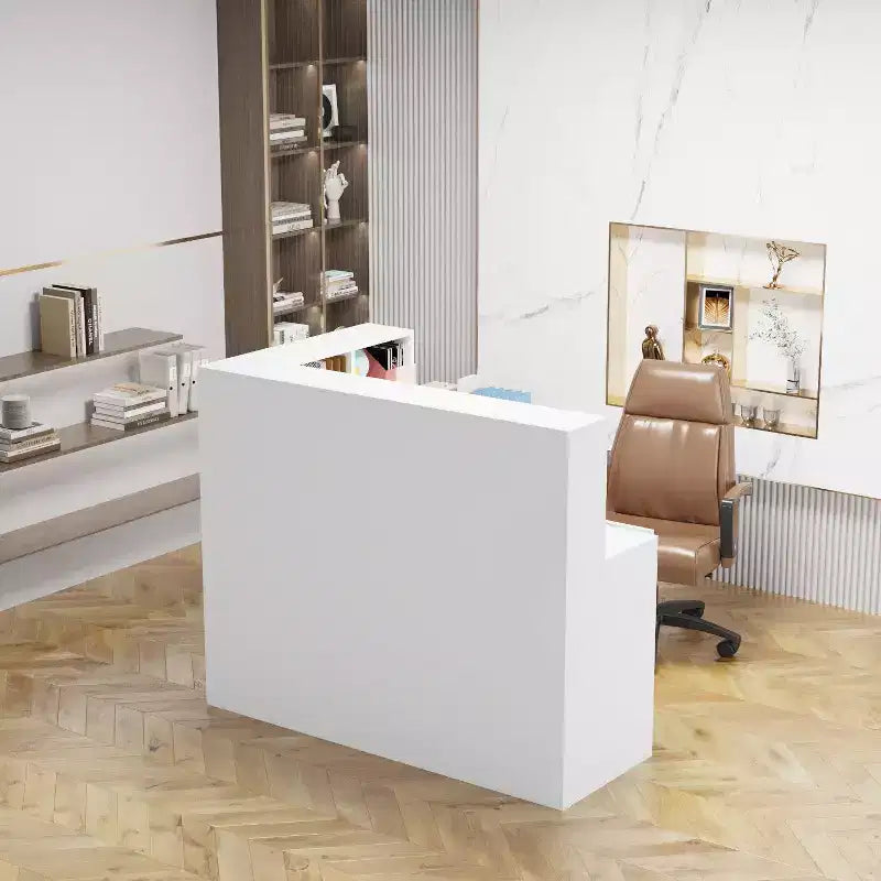 Mostrador de recepción moderno en forma de L con estantes extraíbles, almacenamiento con cerradura y gestión de cables