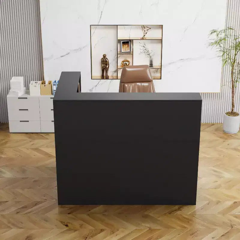 Mostrador de recepción moderno en forma de L con estantes extraíbles, almacenamiento con cerradura y gestión de cables