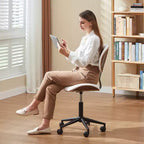 Silla de escritorio de oficina ergonómica sin brazos Bestier Bentwood, cómoda silla de mesa con soporte lumbar, silla de tareas de cuero PU ajustable en altura con ruedas