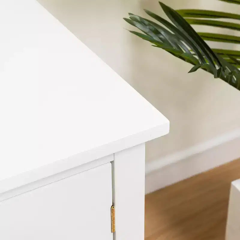 JVNOXK Mueble de TV de 71 pulgadas para centro de entretenimiento, con marco de madera maciza, puertas de vidrio templado, manijas de metal, acabado blanco vintage Ideal para habitaciones infantiles