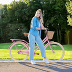 NAYSAYE Bicicleta urbana híbrida de 24 pulgadas para niñas, para jóvenes de 7 a 10+ años, con cesta de mimbre y portabultos trasero, bicicletas infantiles