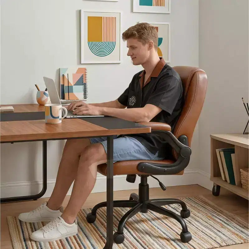 Silla ergonómica ejecutiva Pinmoco para ordenador con cojín de doble capa, silla gaming con ruedas y reposabrazos abatible, piel sintética