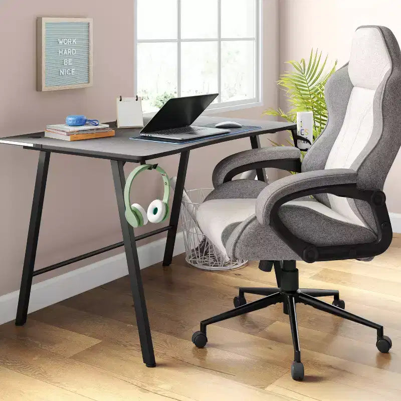Silla giratoria de juego gris - Room Essentials™: Silla de escritorio tapizada para ordenador, ajustable, con reposabrazos fijos