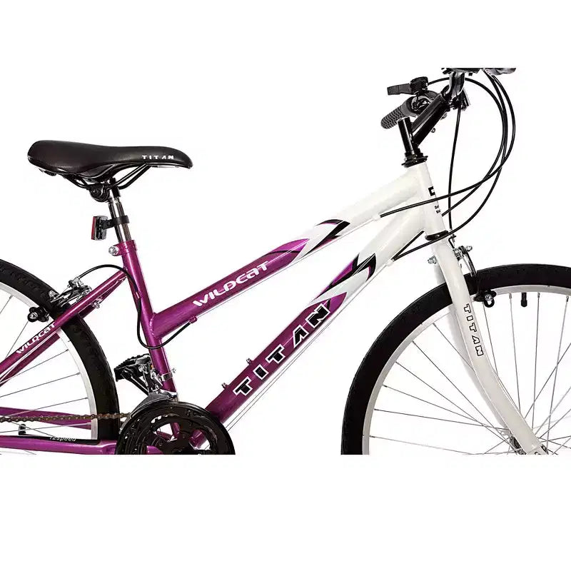 Bicicleta de montaña Titan Bikes Wildcat de 12 velocidades para mujer, morada